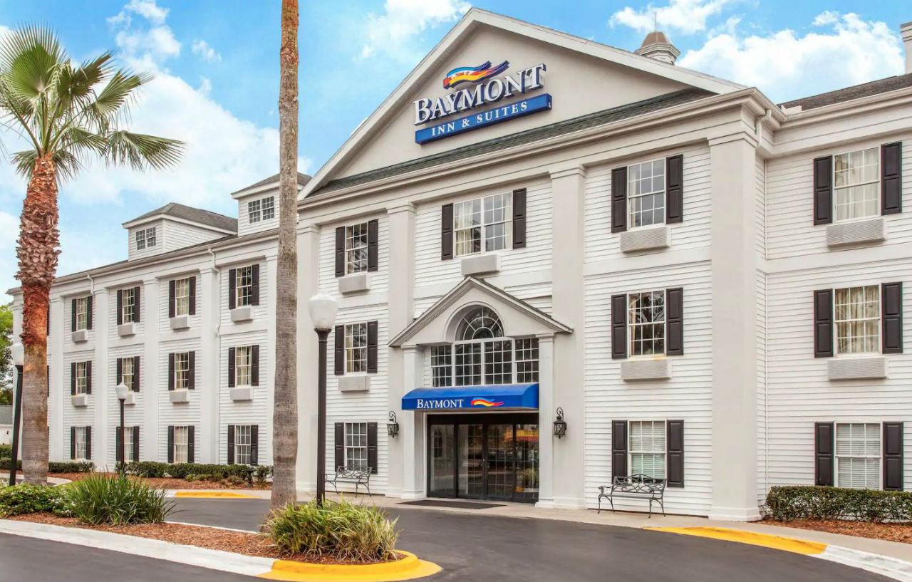 Baymont By Wyndham Jacksonville/Butler Blvd Екстериор снимка