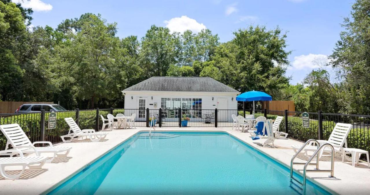 Baymont By Wyndham Jacksonville/Butler Blvd Екстериор снимка