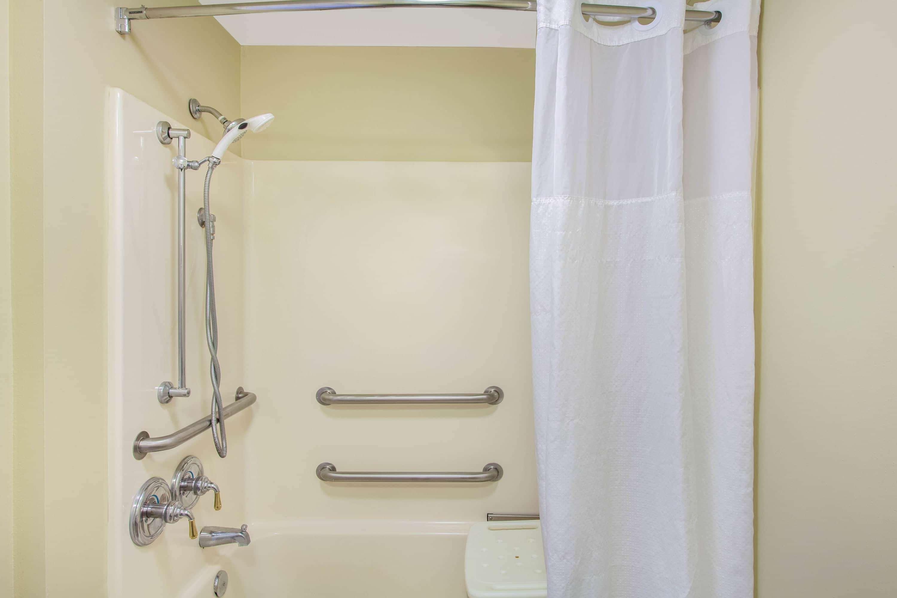 Baymont By Wyndham Jacksonville/Butler Blvd Екстериор снимка